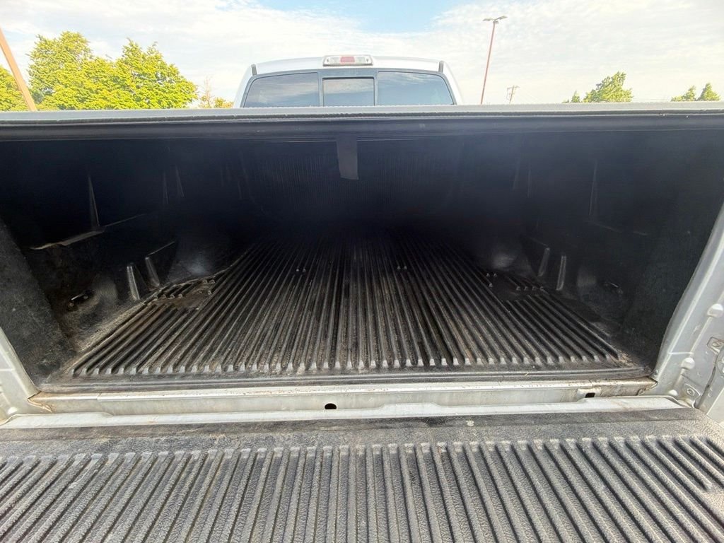 Used 2011 Silver Ford XLT image 11