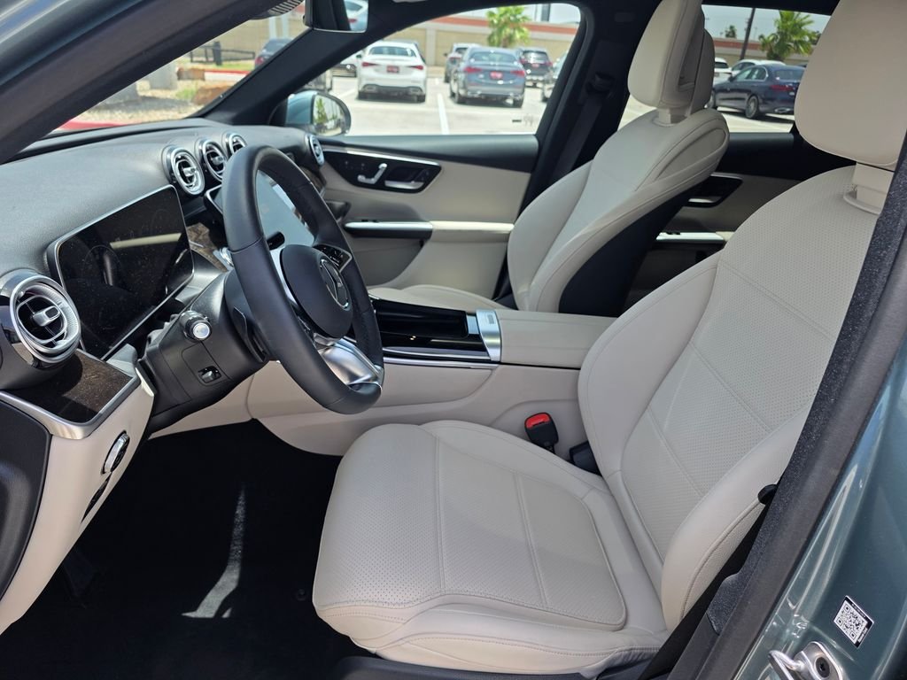 New 2026 Verde Silver Metallic Mercedes-Benz GLC 300 image 12