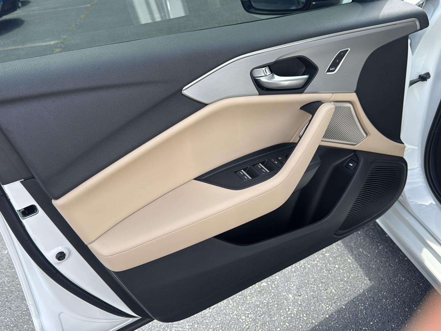 Used 2025 Platinum White Pearl Acura w/Tech image 19