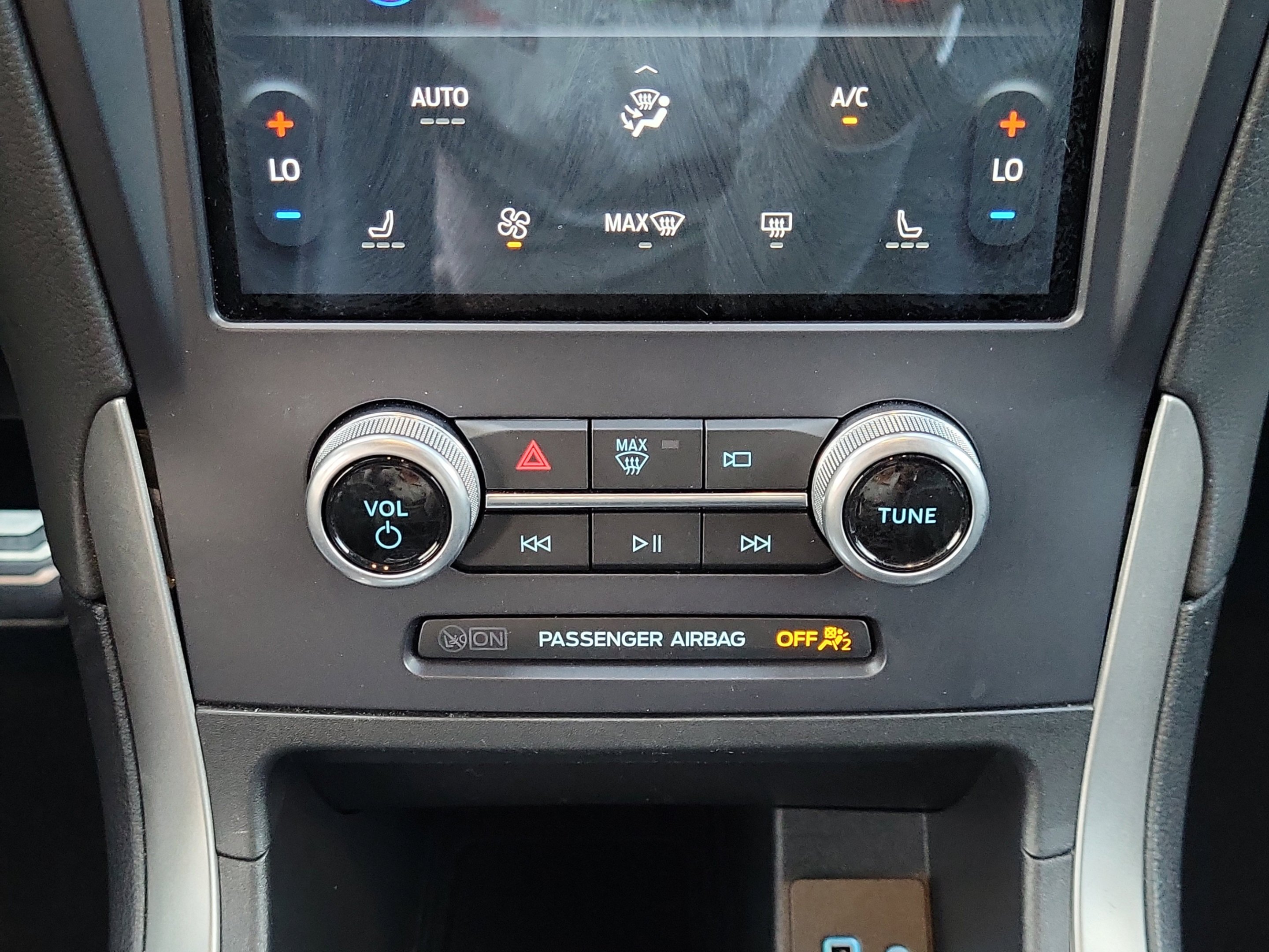 Used 2022 Black Metallic Ford ST Line image 17