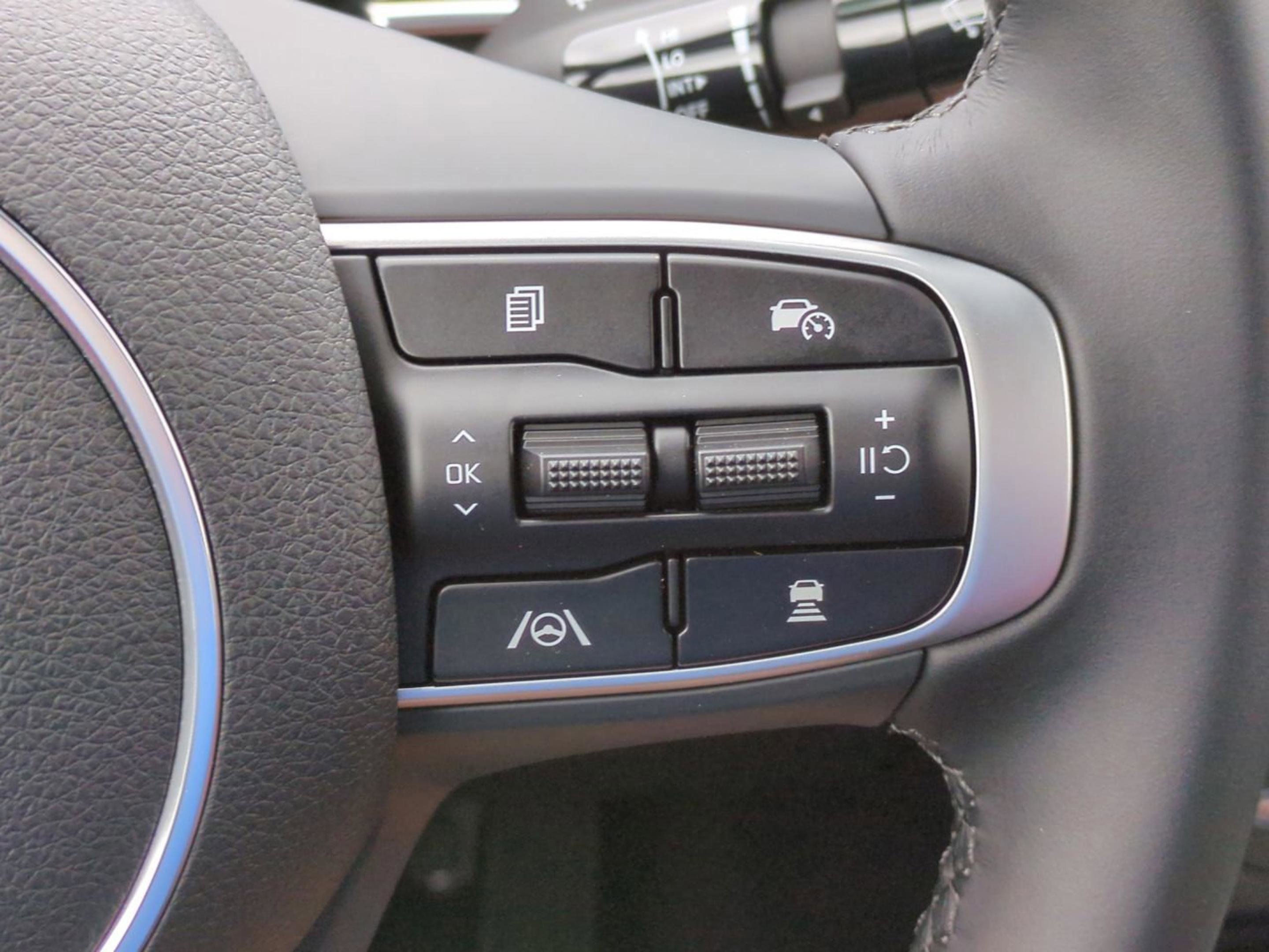 New 2026 Snow White Pearl Kia GT-Line FWD image 30