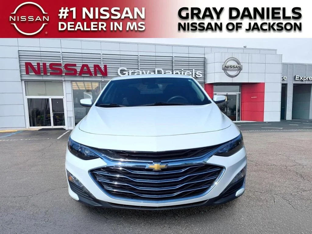 Used 2024 White Chevrolet LT image 2