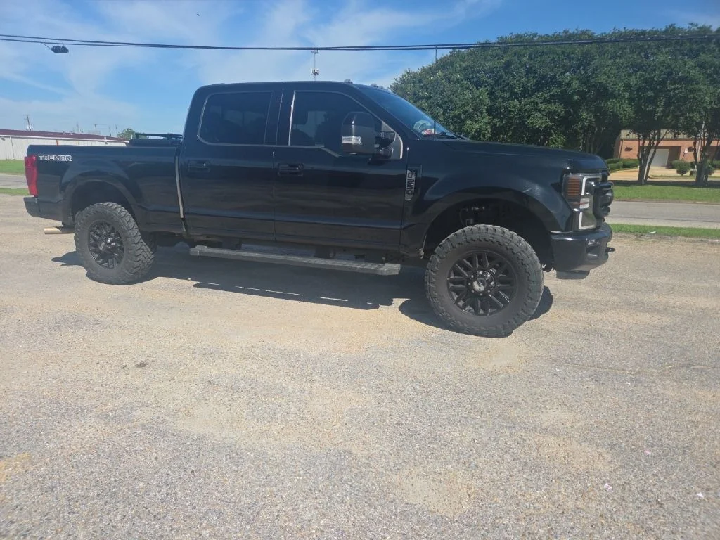 Used 2022 Black Ford Lariat image 12