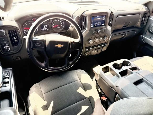 Used 2023 White Chevrolet Custom image 7