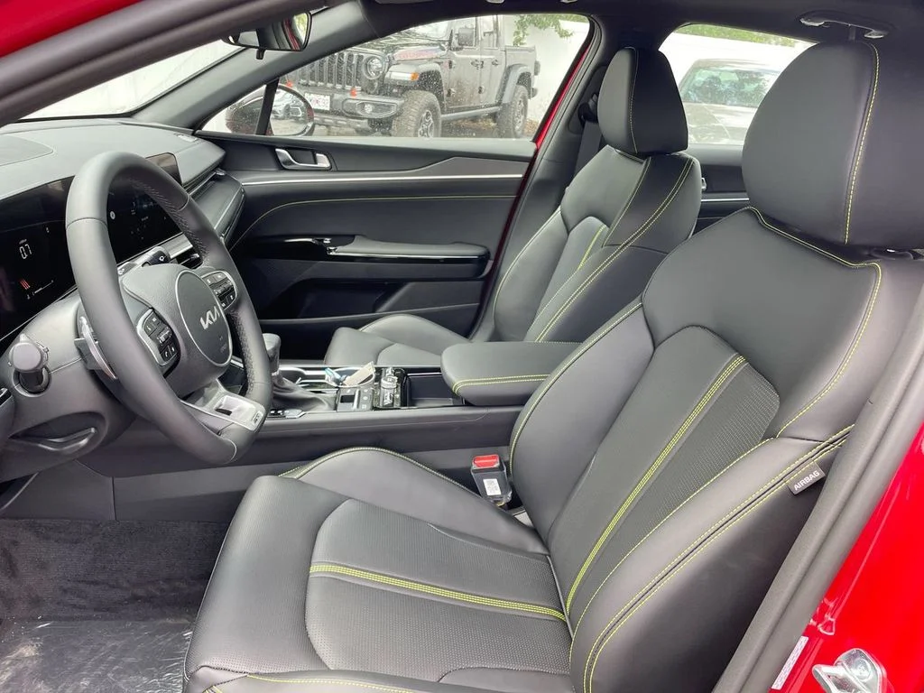 2026 Kia K5 GT - Photo 38