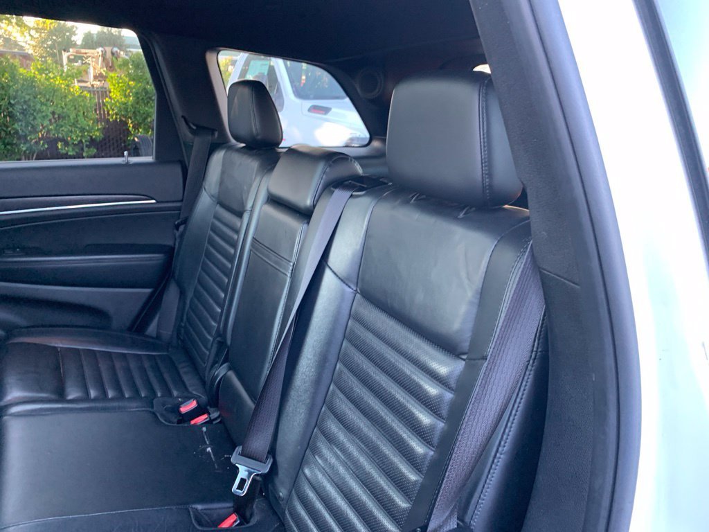 Used 2018 White Jeep Limited image 26