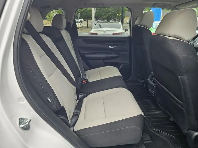 Used 2025 White Honda EX image 11