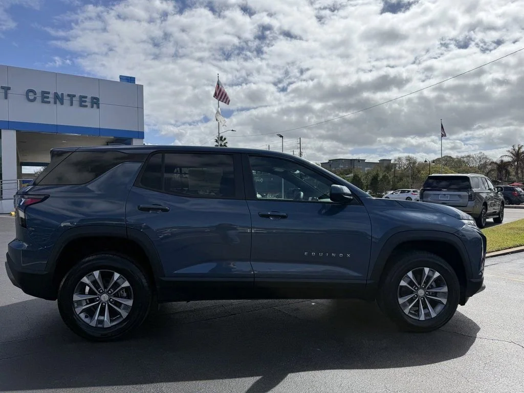 2026 Chevrolet Equinox LT - Photo 9