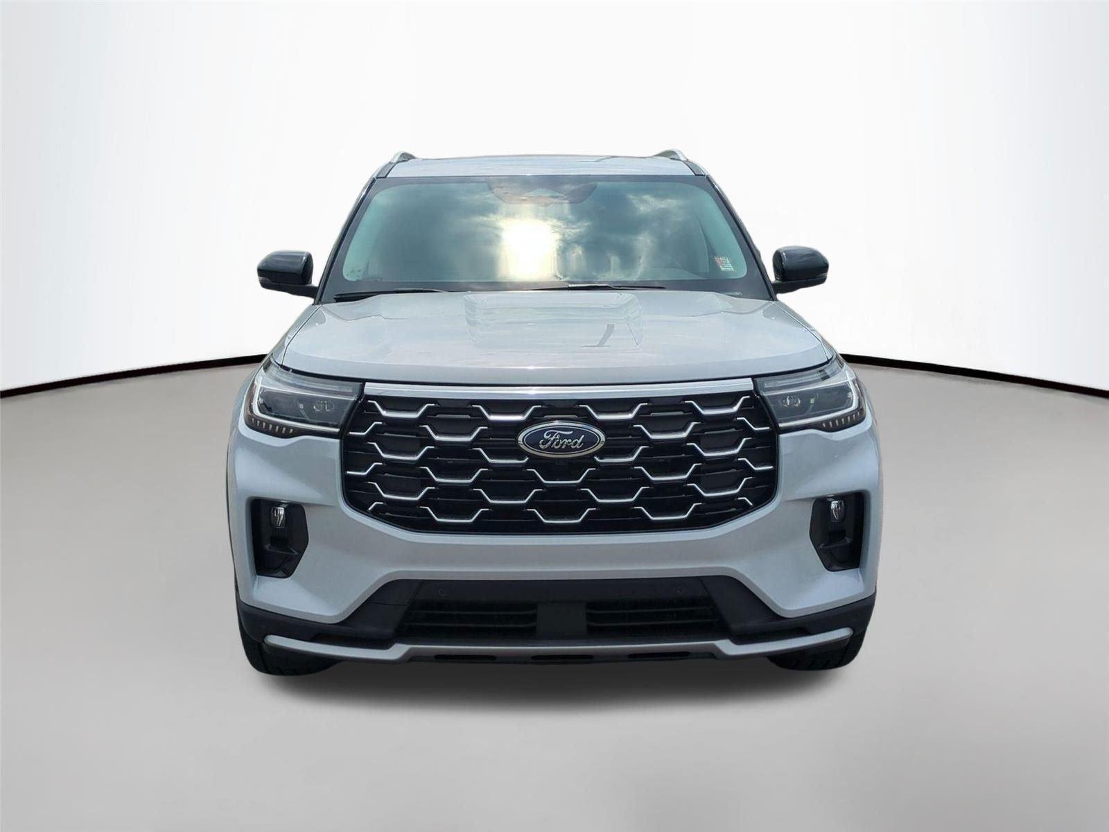 New 2026 Space White Metallic Ford Platinum™ image 8
