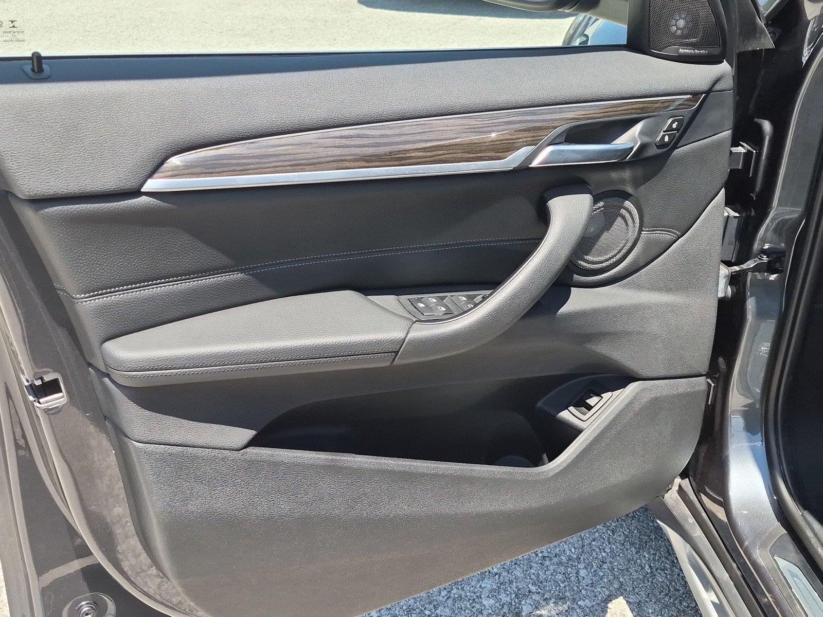 Used 2018 Mineral Gray Metallic BMW xDrive28i image 15