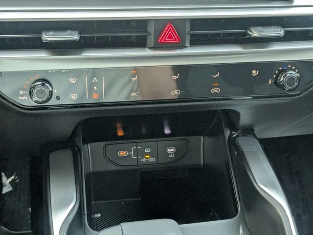 New 2026 Glacial White Pearl Kia LX image 22