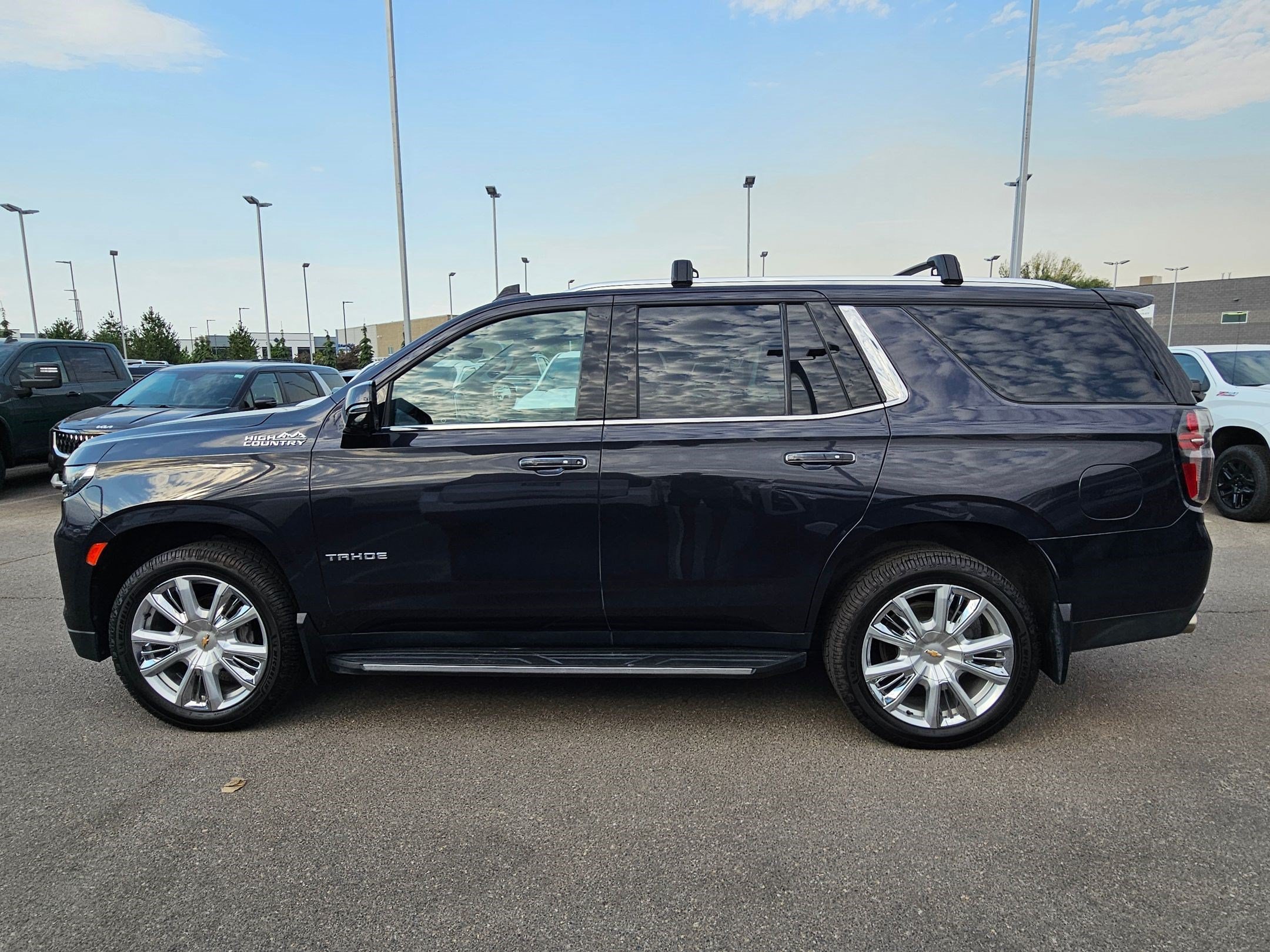 Used 2022 Dark Ash Metallic Chevrolet High Country image 7