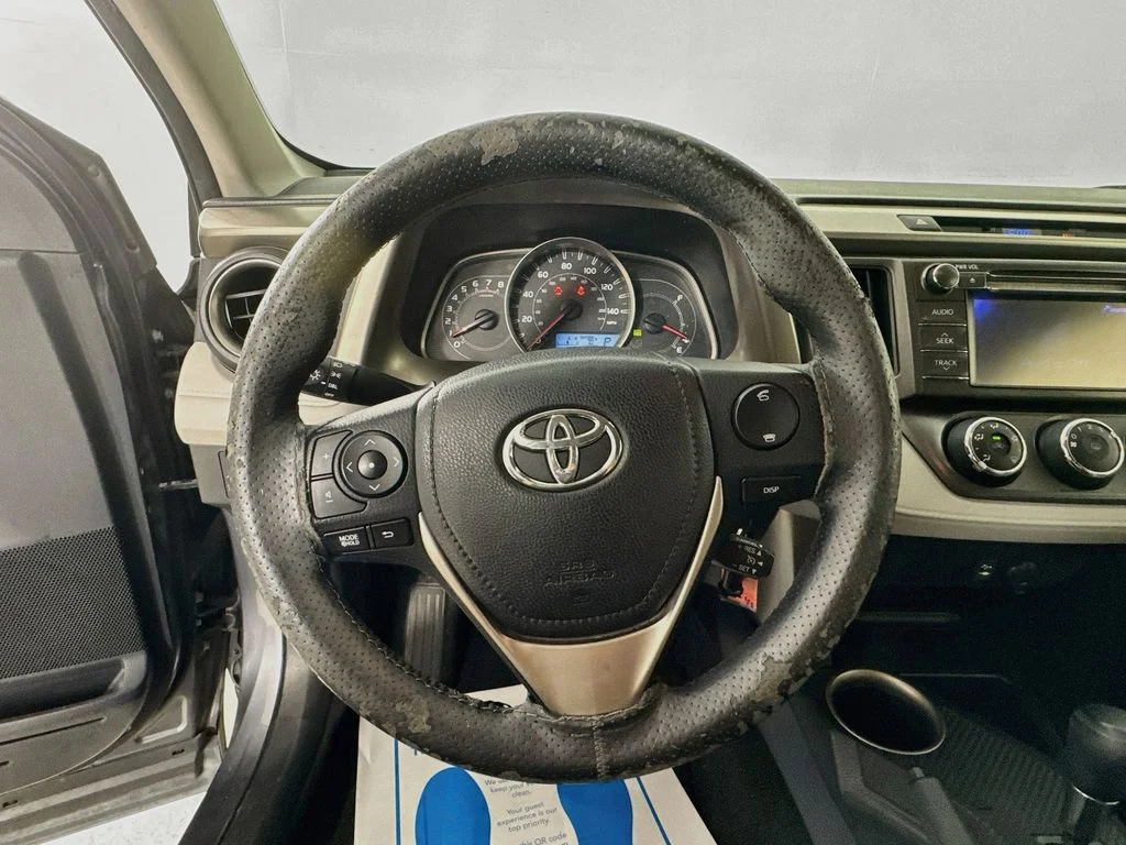 Used 2013 Gray Toyota LE image 11