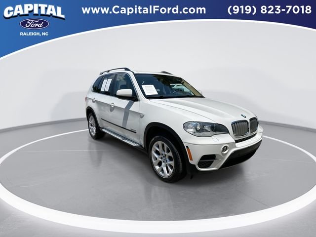 Used 2013 White BMW xDrive35i image 2