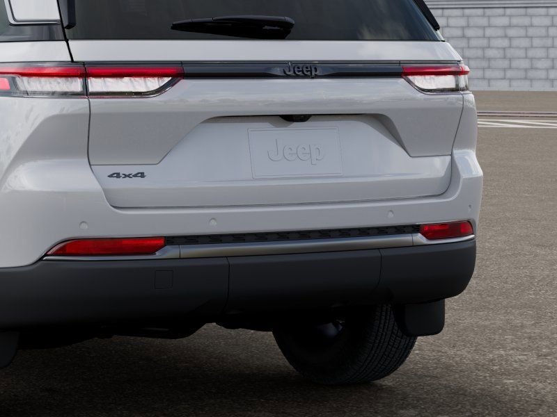 New 2026 Bright White Clear-Coat Exterior Paint Jeep Altitude image 13