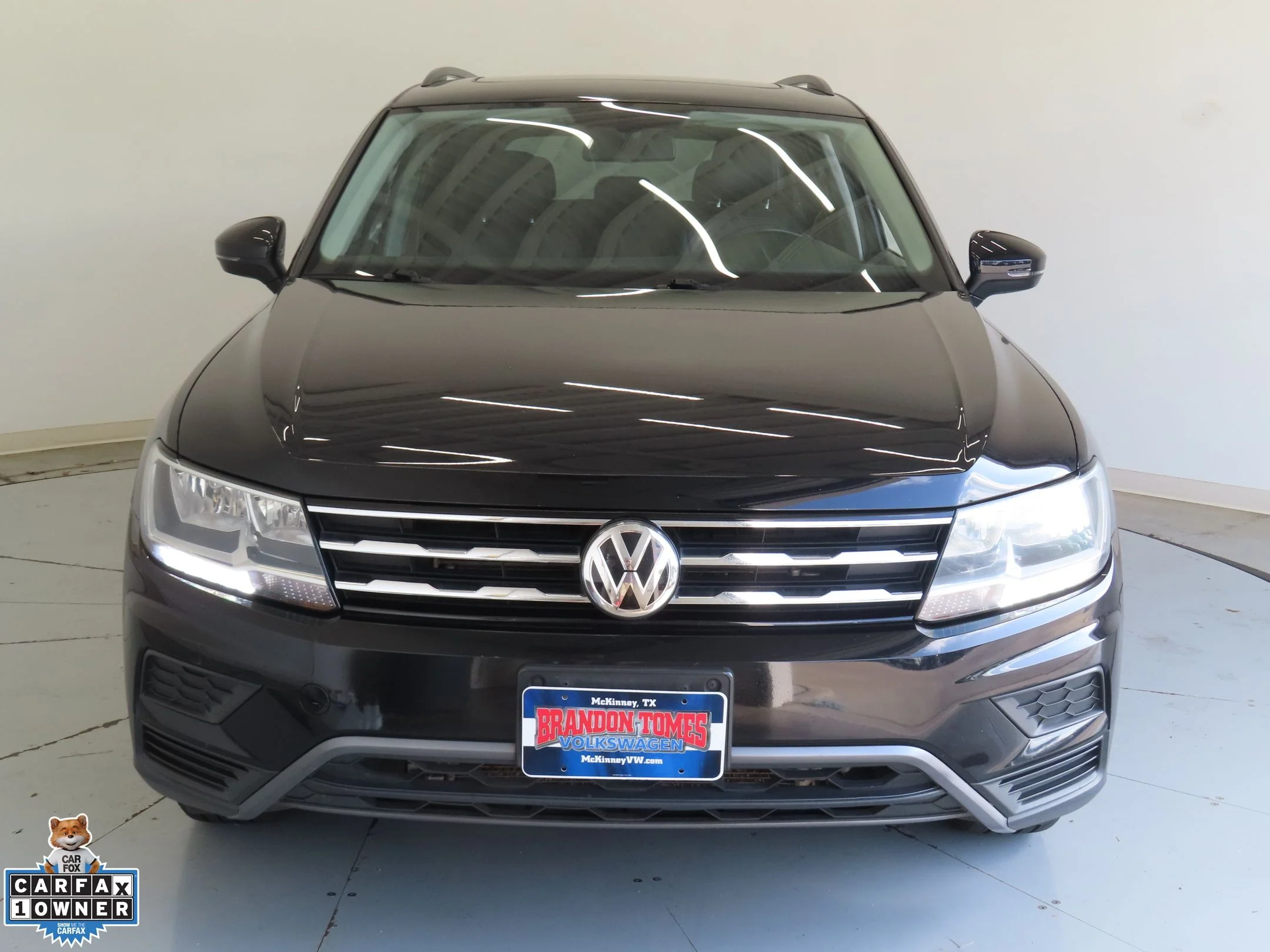 Used 2019 Black Volkswagen 2.0T SE image 9