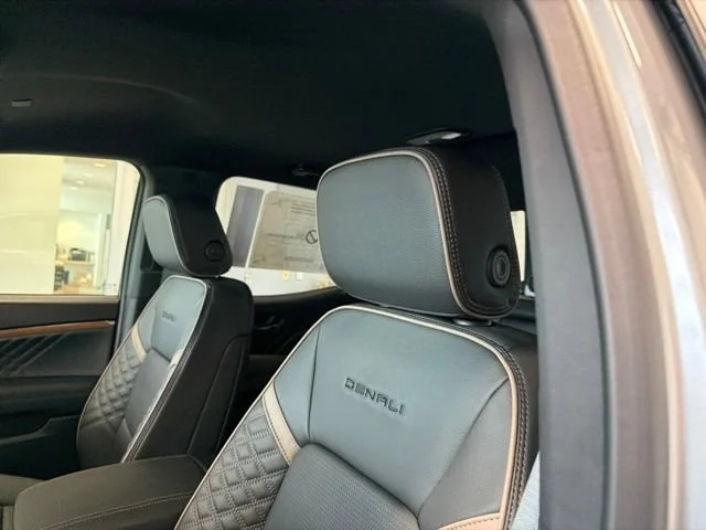 2026 GMC Canyon Denali - Photo 13