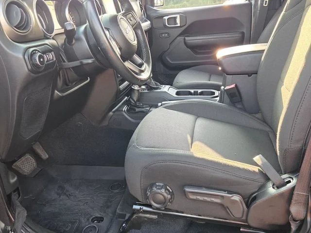 Used 2020 Gray Jeep Unlimited Sport image 6