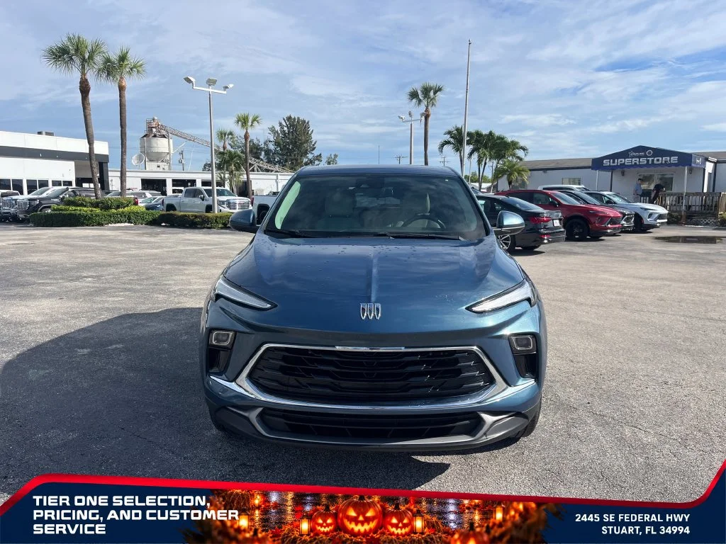 Used 2024 Ocean Blue Metallic Buick Preferred image 3