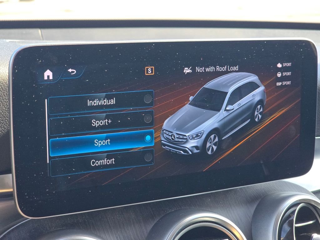 Used 2020 Graphite Gray Metallic Mercedes-Benz GLC 300 image 33