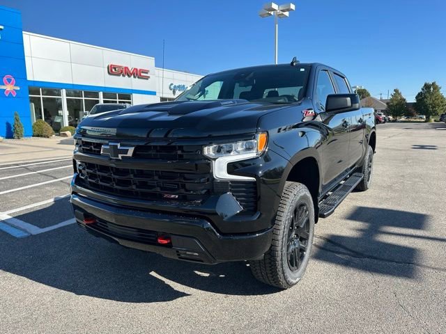 2026 Chevrolet Silverado 1500 LT Trail Boss - Photo 2