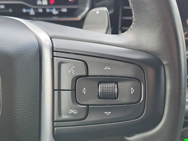 Used 2023 Silver GMC SLT image 26