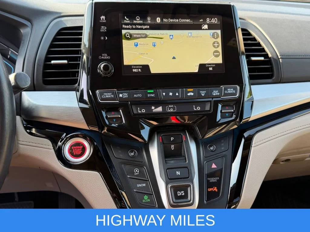 Used 2021 Red Honda Touring image 7