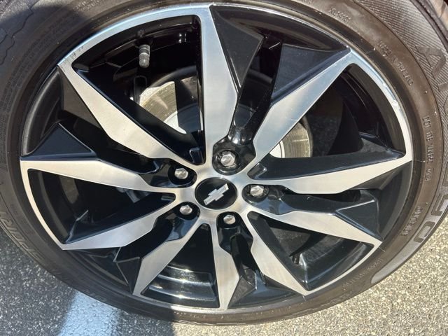 Used 2018 Cajun Red Tintcoat Chevrolet LT image 9