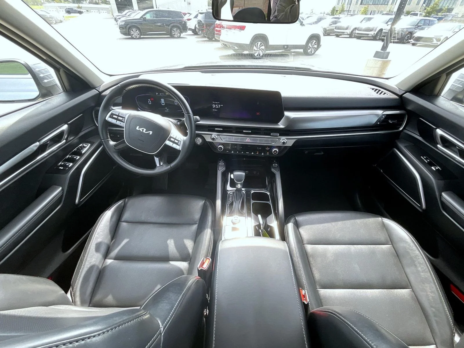 Used 2025 Silver Kia S image 15
