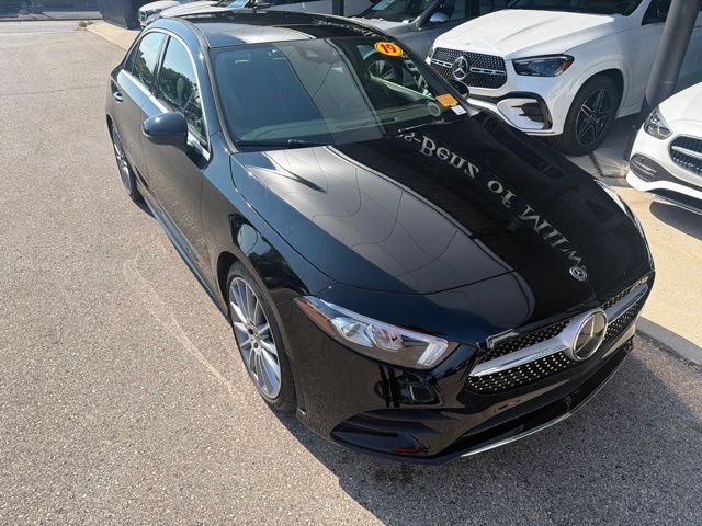 Used 2019 Black Mercedes-Benz A 220 image 2