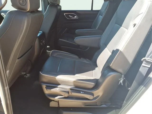 Used 2024 Summit White Chevrolet Premier image 21