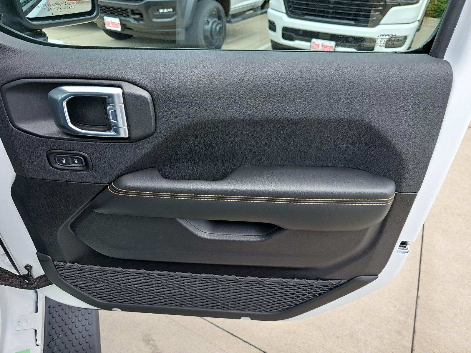 New 2026 Bright White Clearcoat Jeep Sahara image 13