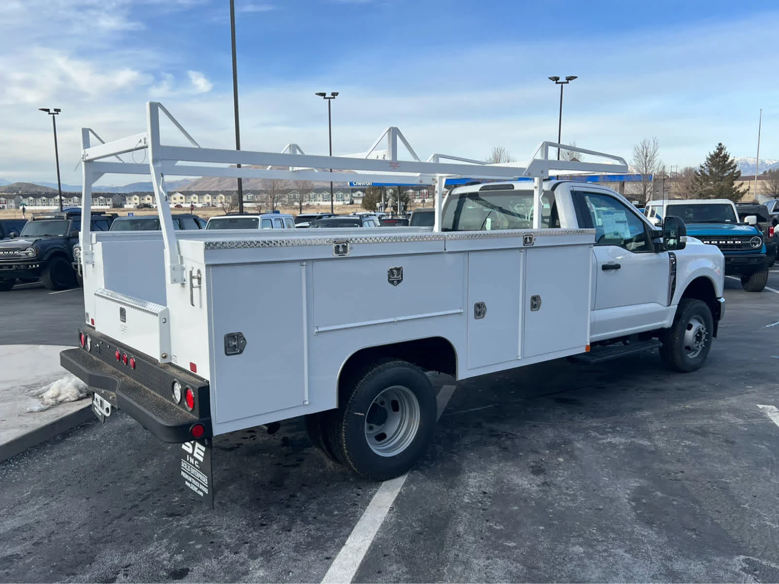 2025 Ford F-350 Super Duty Chassis Cab XL - Photo 7