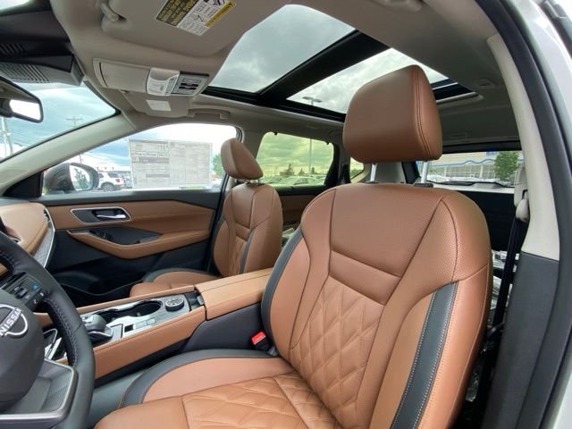 New 2026 Everest White Pearl TriCoat / Super Black Two-tone Nissan Platinum image 29