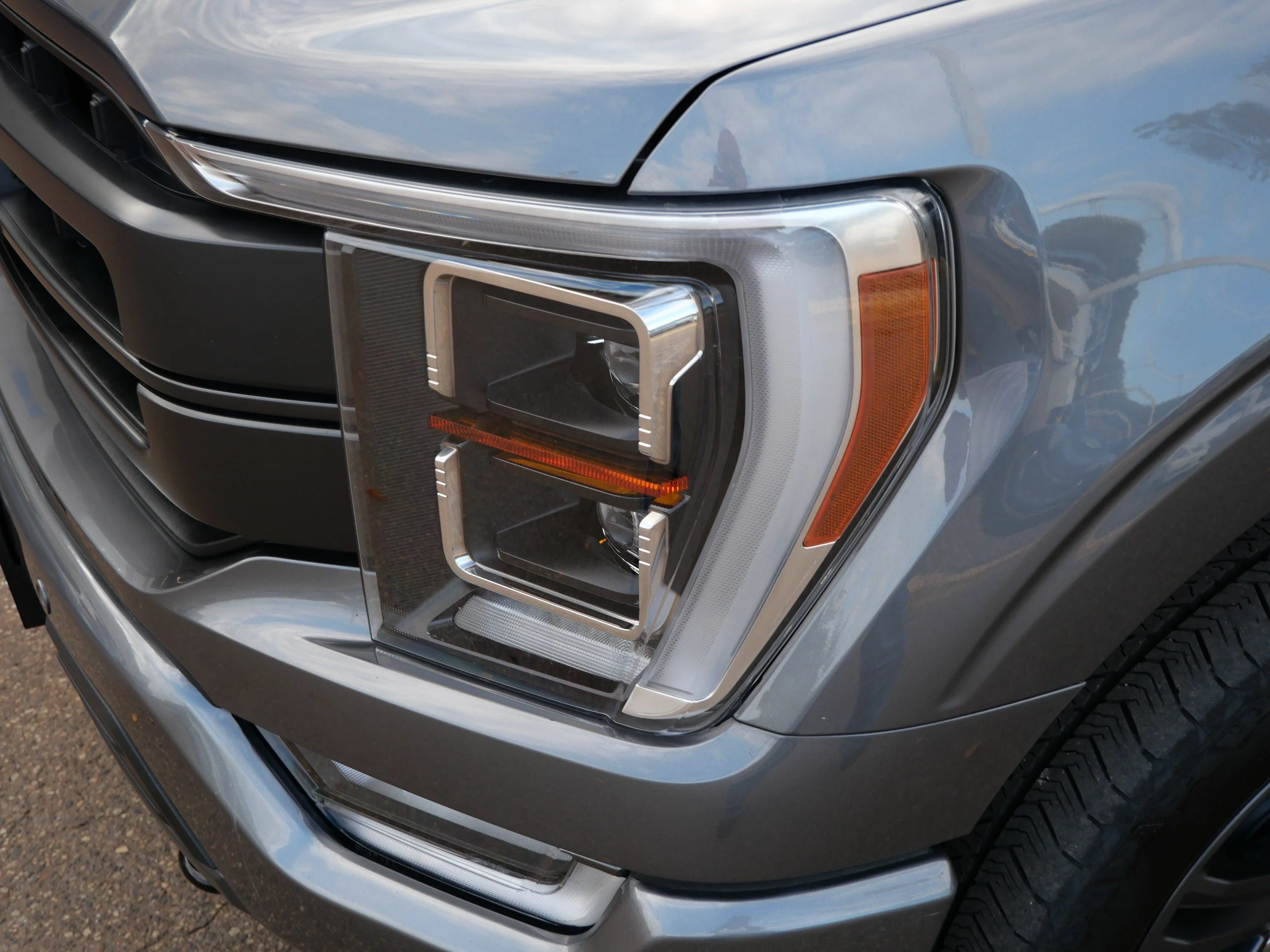 Certified Used 2023 Carbonized Gray Metallic Ford LARIAT image 16