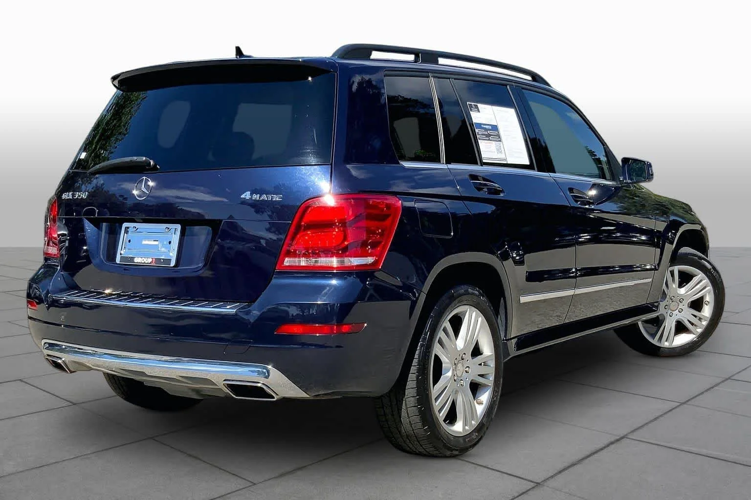 Used 2015 Lunar Blue Metallic Mercedes-Benz GLK 350 image 13