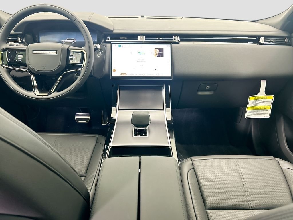 New 2026 Fuji White LAND ROVER Dynamic SE image 13
