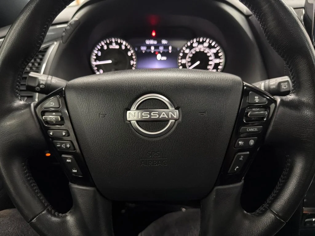 Used 2022 Gray Nissan SL image 16