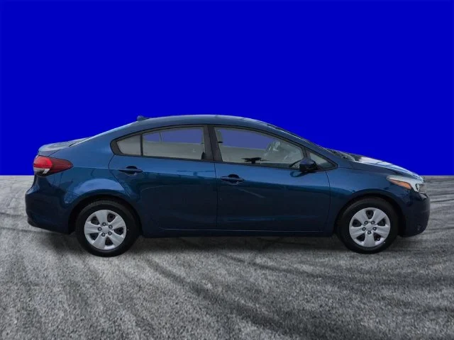Used 2018 Blue Kia LX image 3