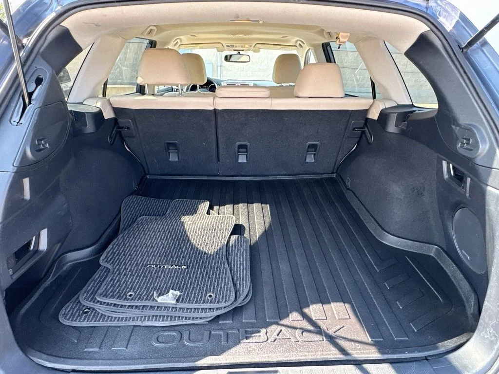 Used 2016 Blue Subaru 3.6R image 32