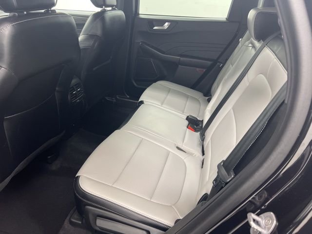 Used 2023 Black Ford Platinum image 11