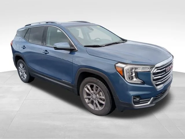 Used 2024 Downpour Metallic GMC SLT image 9