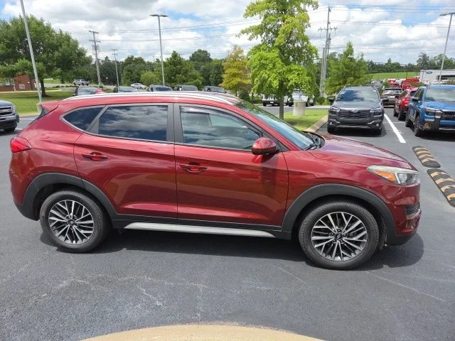 Used 2020 Red Hyundai SEL image 4