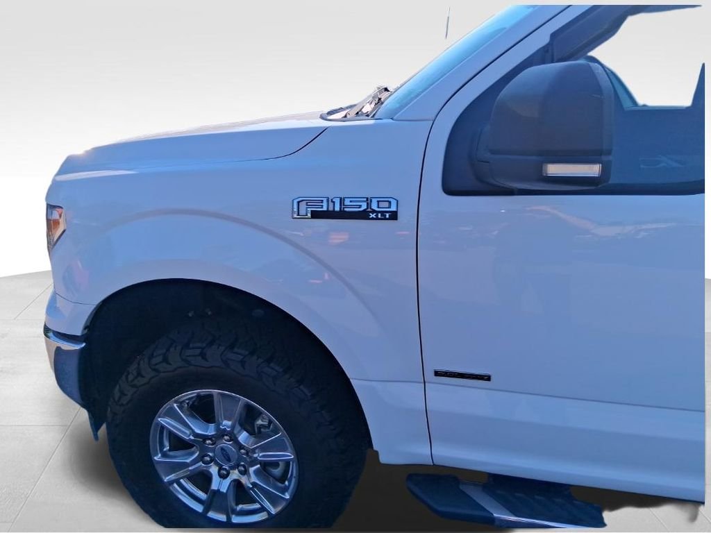 Used 2018 White Ford XLT image 10