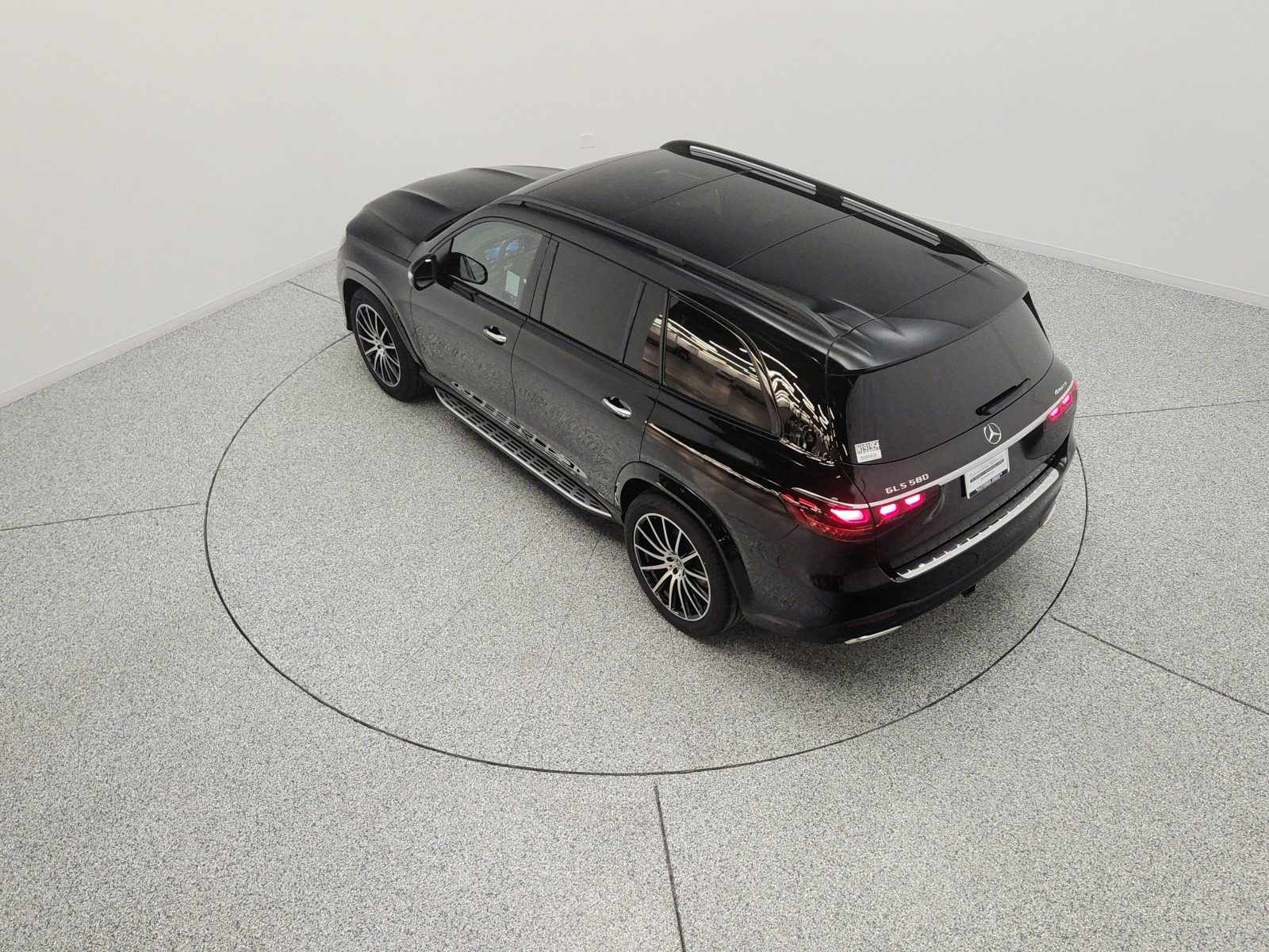 New 2026 Obsidian Black Metallic Mercedes-Benz GLS 580 4MATIC® SUV image 15