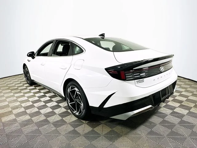New 2026 White Hyundai SEL Sport image 5