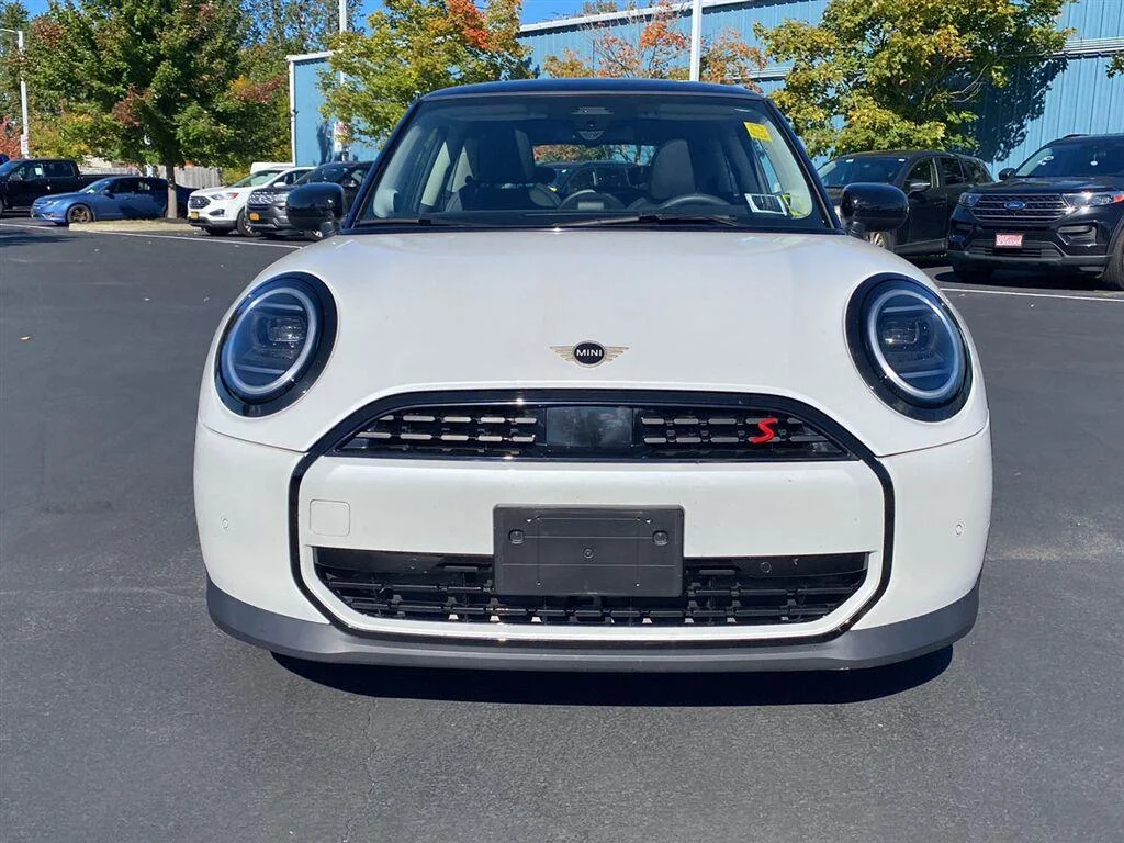 Used 2025 White Metallic MINI Cooper S image 6