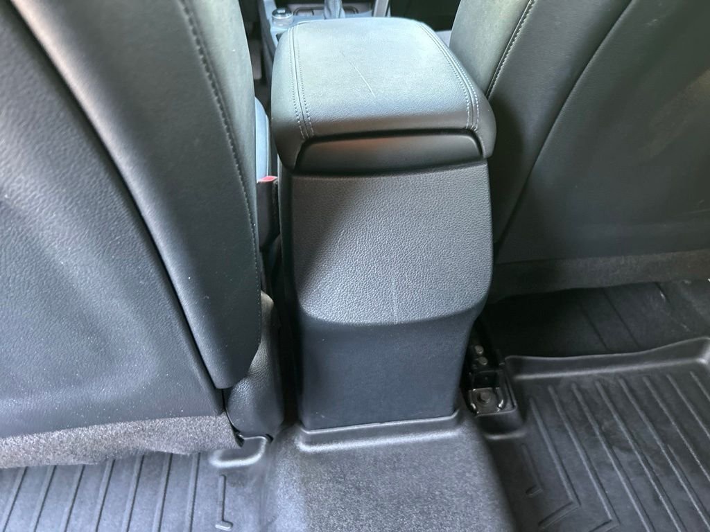 Used 2021 White Kia S image 31