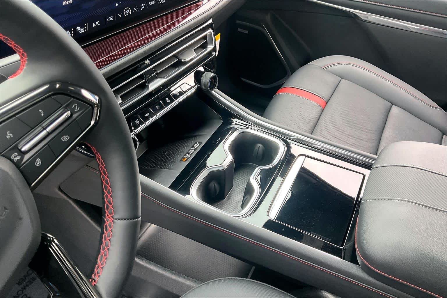 Used 2025 Mosaic Black Metallic Chevrolet FWD RS image 16