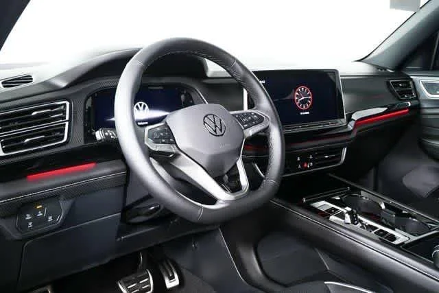 2026 Volkswagen Atlas Cross Sport SEL Premium R-LINE - Photo 6